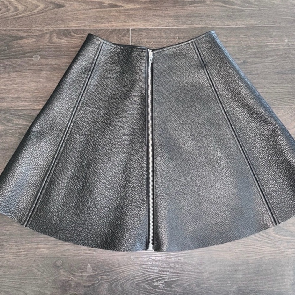 REAL Leather Skirt - Picture 3 of 7